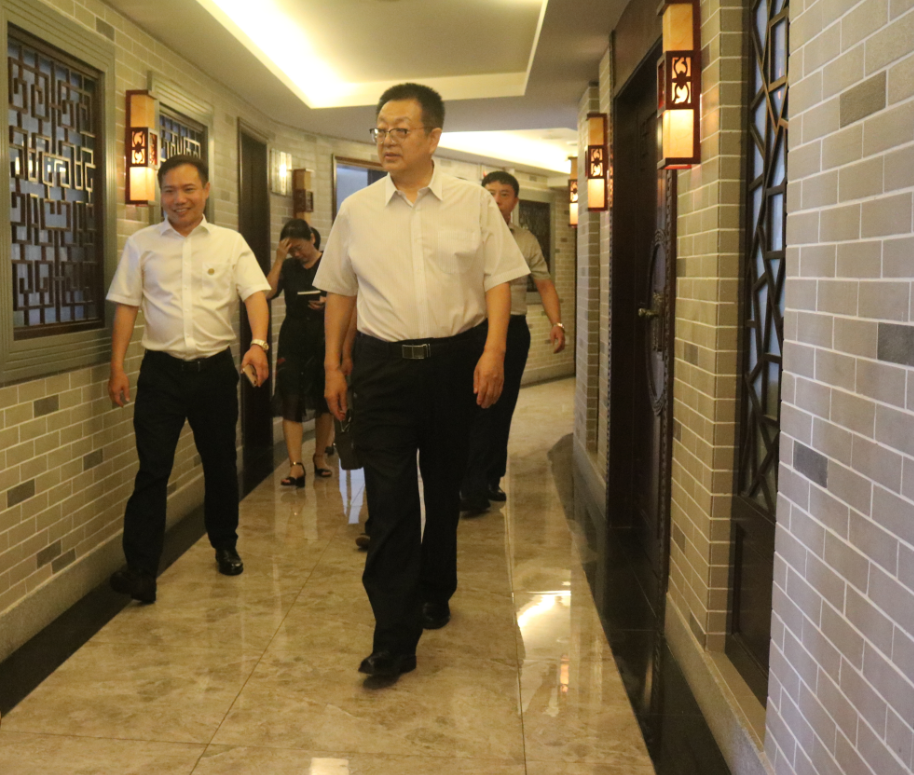 海南省司法厅厅长郑学海一行莅临我所调研指导工作