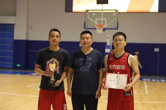 律所快讯|热烈祝贺我所篮球队获得海南律师篮球邀请赛季军