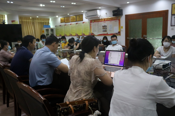 民法典宣讲|我所主任携团队走进海南农垦设计院开展法律知识培训活动